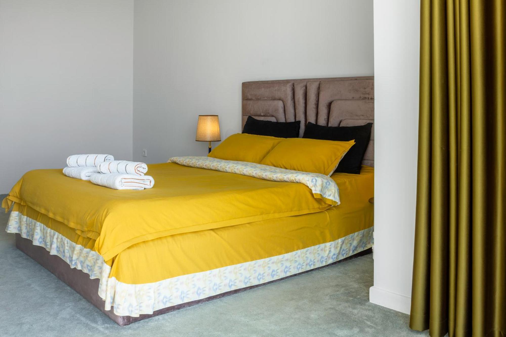 9Th And 6Th Floor Stylish Apartments With Mountainvista Bishkek Luaran gambar