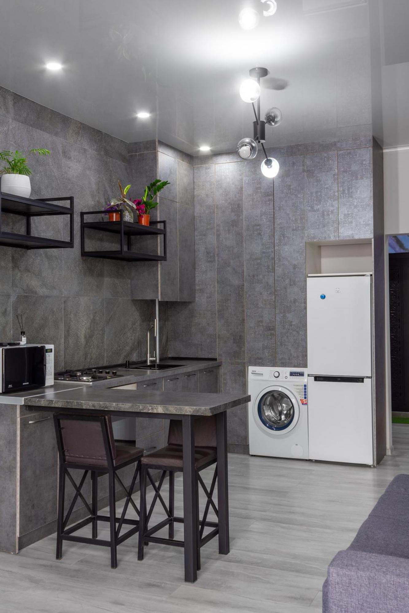 9Th And 6Th Floor Stylish Apartments With Mountainvista Bishkek Luaran gambar