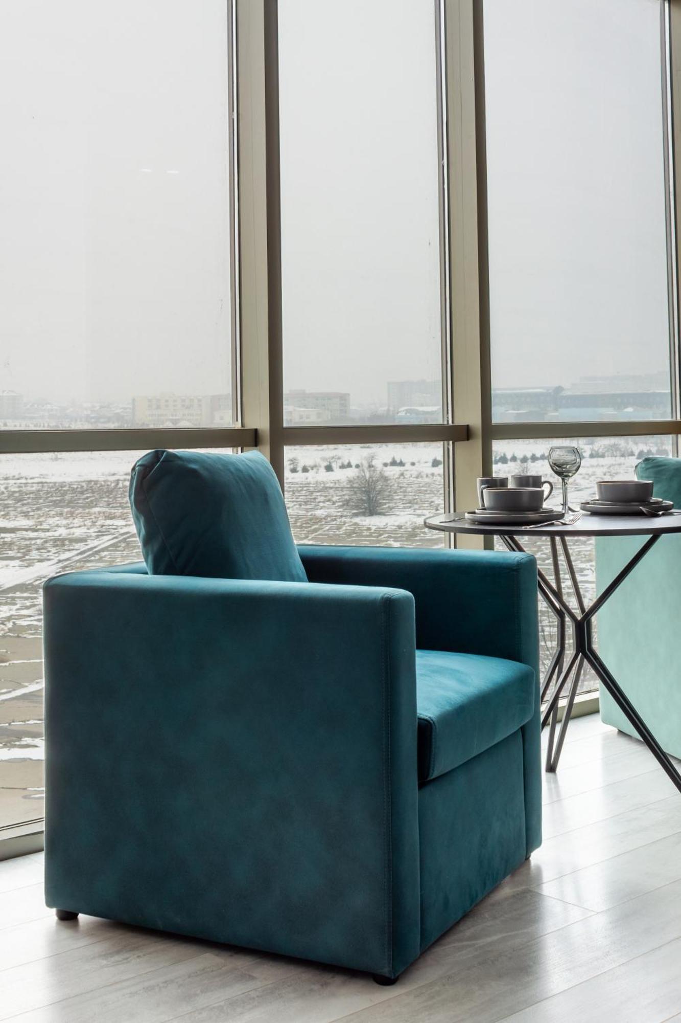 9Th And 6Th Floor Stylish Apartments With Mountainvista Bishkek Luaran gambar
